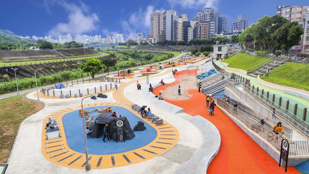 共融式遊戲場 | 特色公園懶人包，溜小孩的好去處